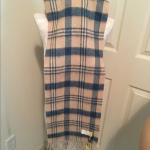 NWT Dunedin 100% cashmere scarf made in Scotland